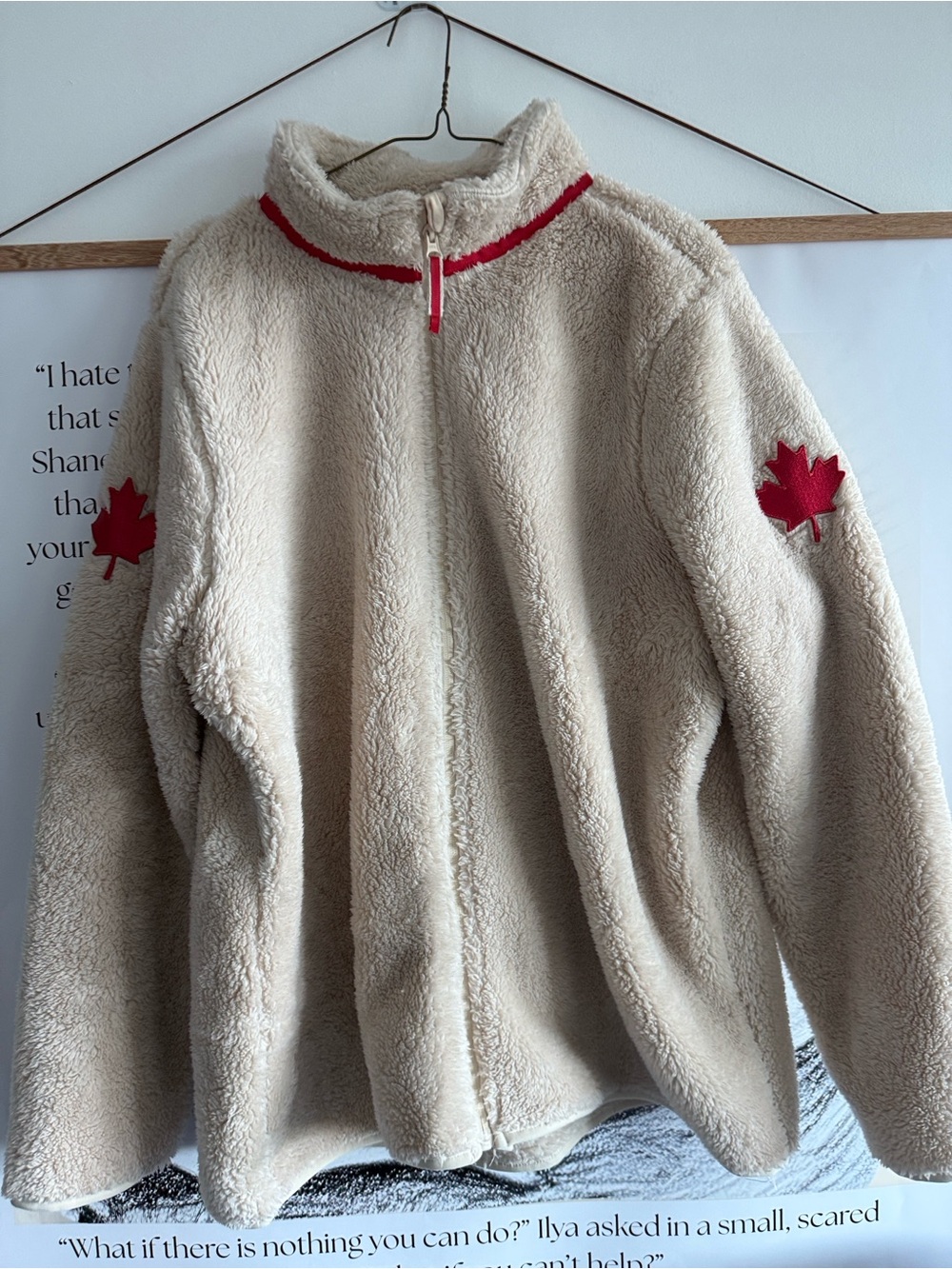 Canada Fleece - Size 16 - Zip up Jacket by Mountain Warehouse